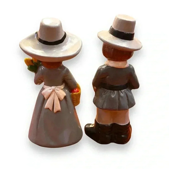 Vintage Pilgrims Amish Thanksgiving Figurines - Picture 2 of 2
